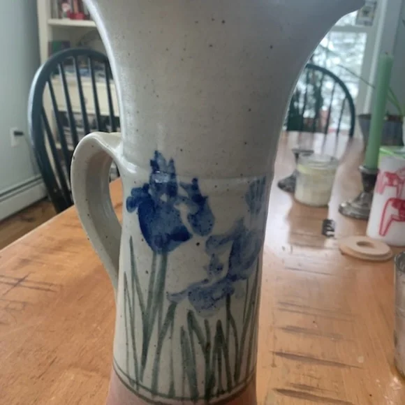 Handmade iris vase - Picture 2 of 6